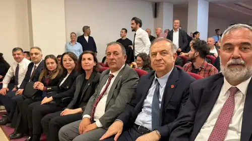 Muhittin Böcek İçin Siyaset Dünyası Antalya Adliyesi'nde